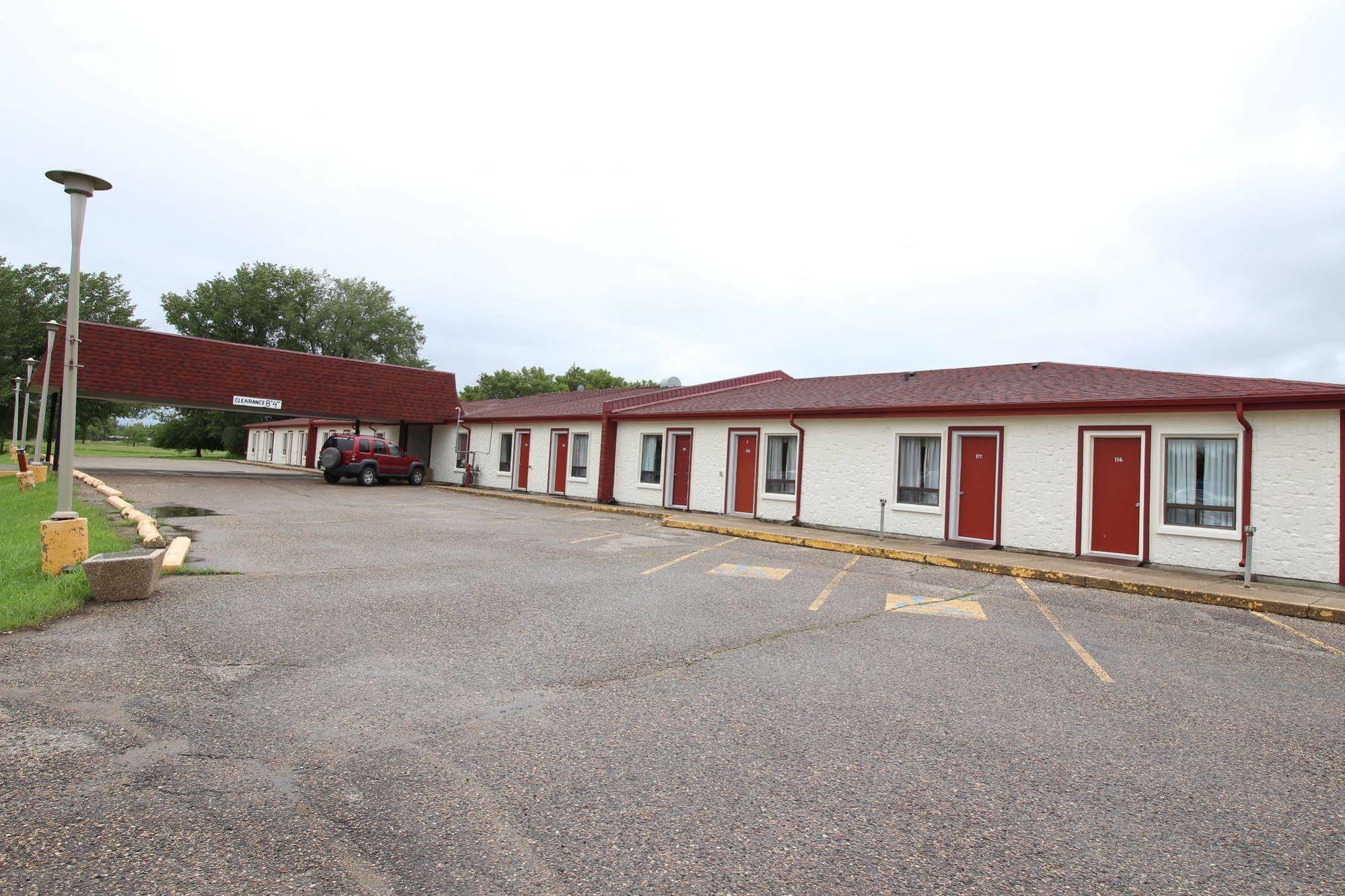 Redwood Motor Inn Брандън Екстериор снимка
